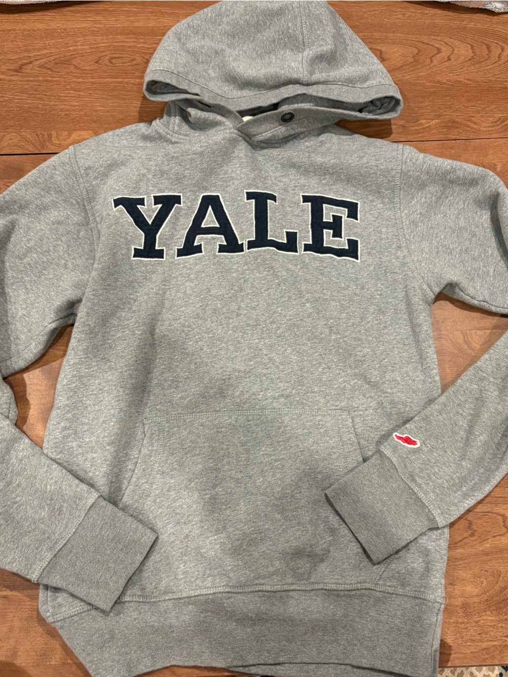 Women’s Gray and Blue Yale Bulldogs Hoodie Pullover Sweatshirt size small